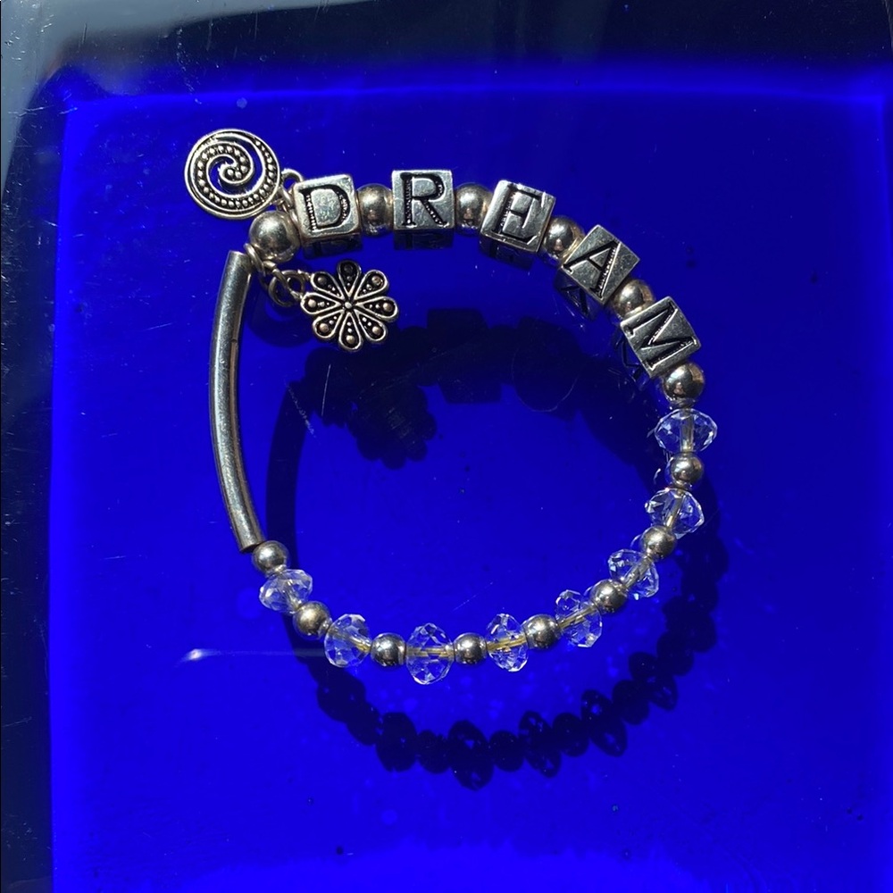 Pandora-style Silver 'Dream' Bracelet with Clear Beads.  Stretchy band. EUC